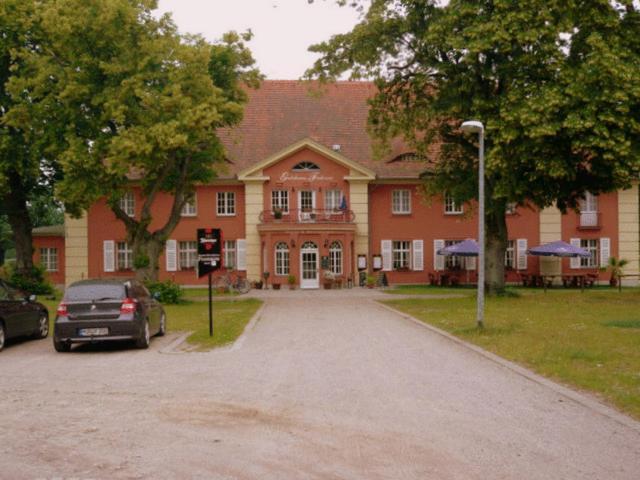 Altes Gutshaus-Federow Hotel Buitenkant foto